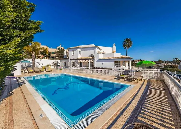 Casa Oliveira