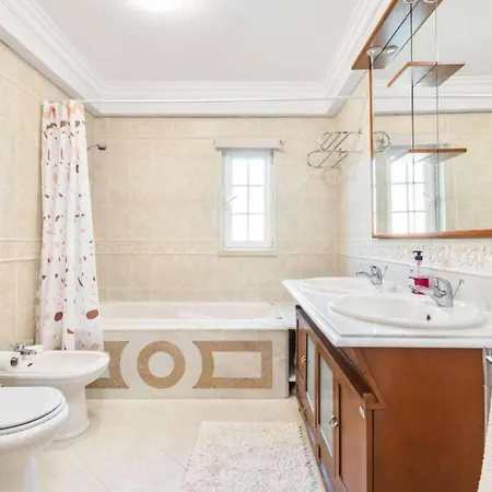 Casa Oliveira Villa *