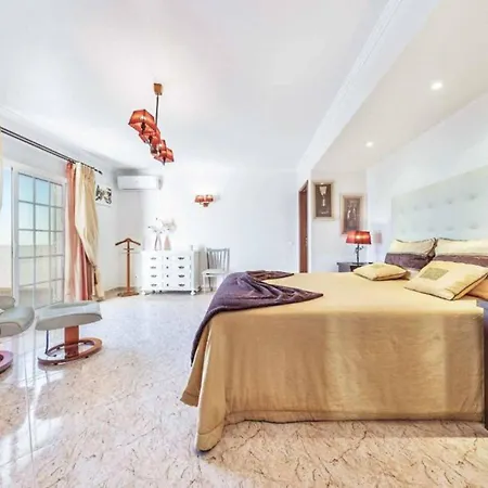 Casa Oliveira Villa